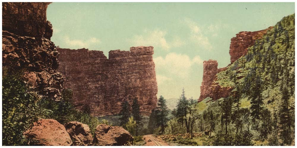 Castle Gate, Utah 0400-2648