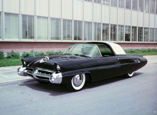 1953 Ford X-100 concept car with damaged door and 0401-1535