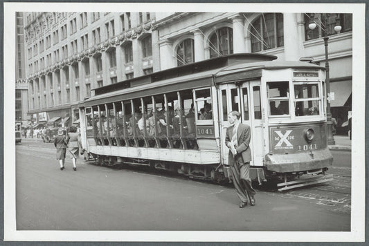 Street car on 42nd Street, between 5th and 6th Avenue, New York