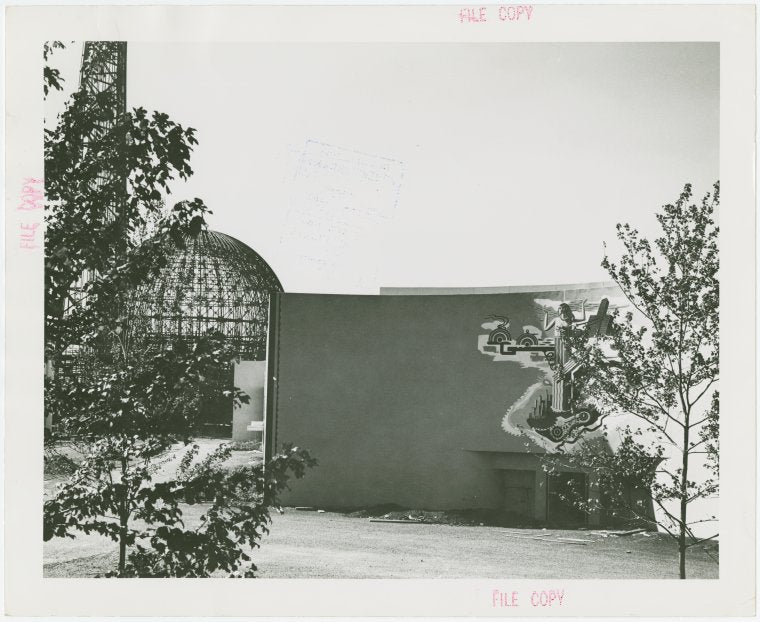 Art - Murals - Consumers Building (Francis Scott Bradford) - Production over Manhattan