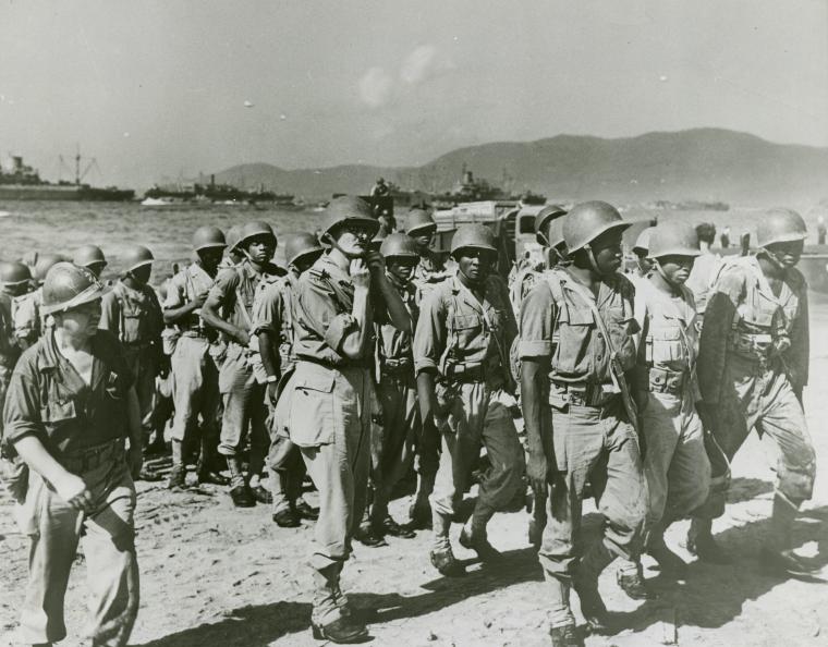 Senegalese warriors landed by the Coast Guard