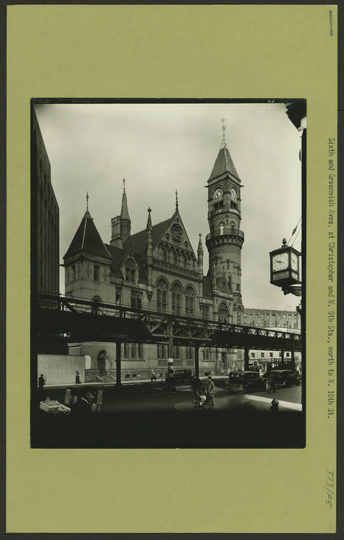 Manhattan: 6th Avenue - 10th Street (West).