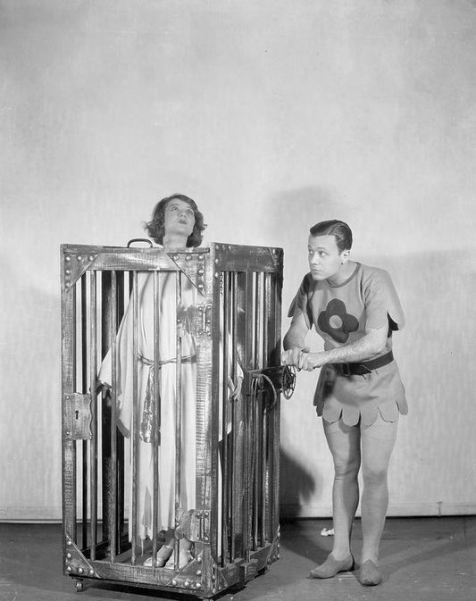 Constance Carpenter (Demoiselle Alisande La Carteloise) and unidentified actor in A Connecticut Yankee